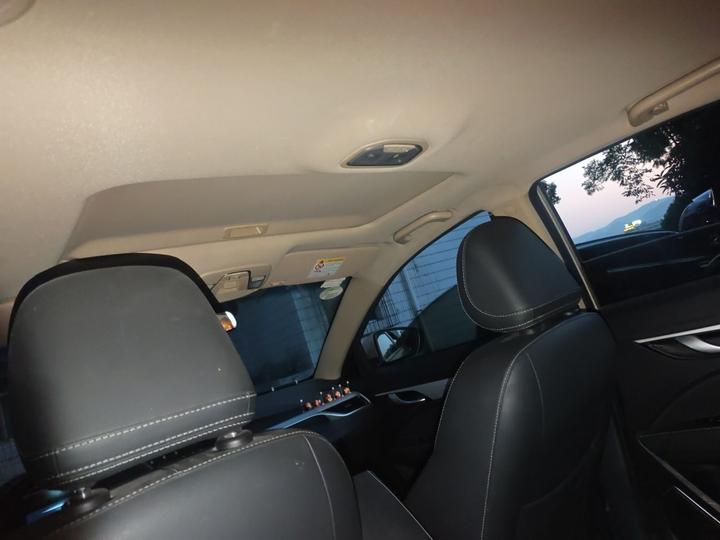 Emgrand 2018 1.5L MT photo 8