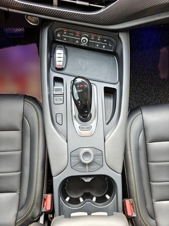 F7x 2019 2.0T RWD Tech photo 5