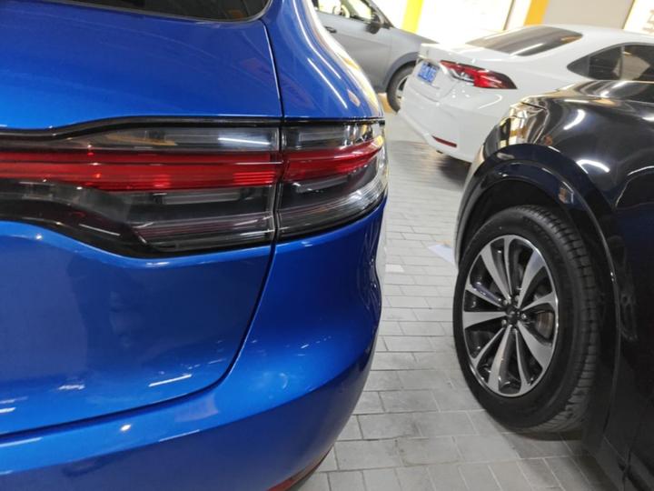 2018 Macan 2.0T photo 7
