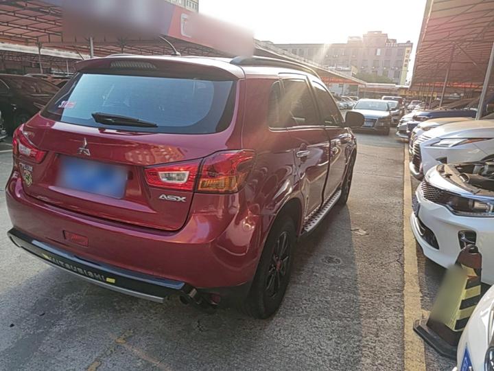 ASX 2013 2.0L CVT RWD Elite photo 4