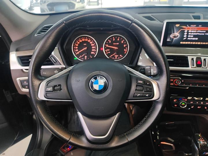 X1 2018 xDrive20Li Exclusive photo 6