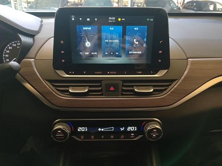 Teana 2021 2.0L XL Comfort photo 4