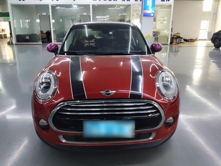 2016 1.5T COOPER 5-Door photo 2