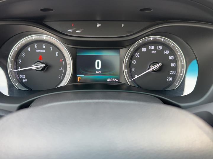 GL6 2018 18T 6-Seater Luxury photo 2