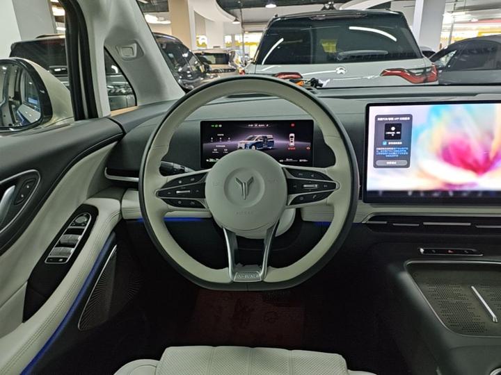 Voyah Dreamer 2025 PHEV AWD Flagship Qiankun photo 6