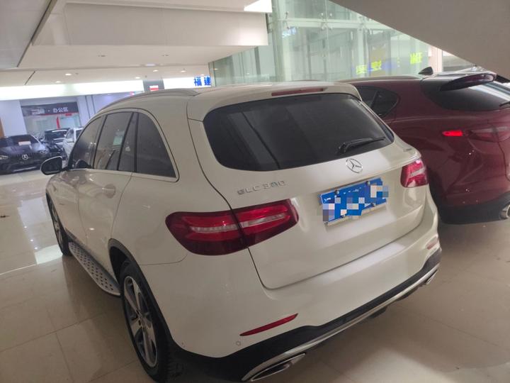 GLC 2017 GLC 300 4MATIC Dynamic photo 4