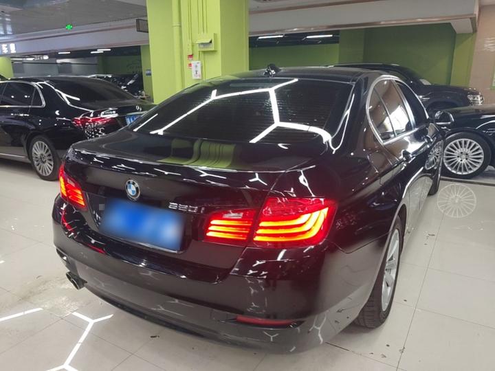 5 Series Imported 2015 520i photo 4