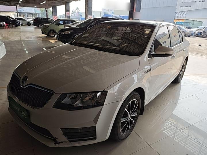 Octavia 2017 1.6L AT