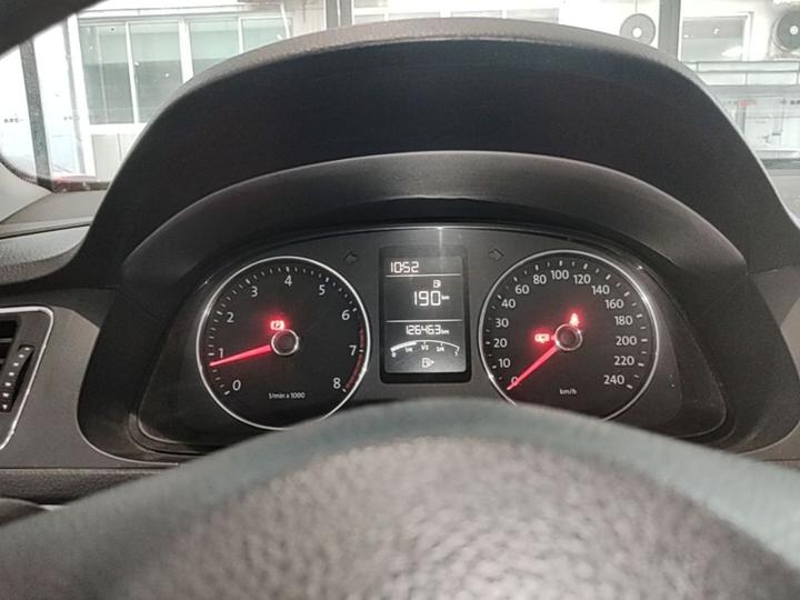 Lavida 2013 Facelift Classic 1.6L MT Comfort photo 8