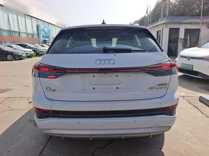 Q4 e-tron 2024 40 e-tron photo 3