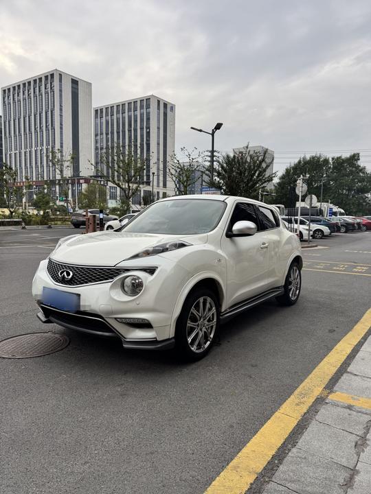 ESQ 2014 1.6L