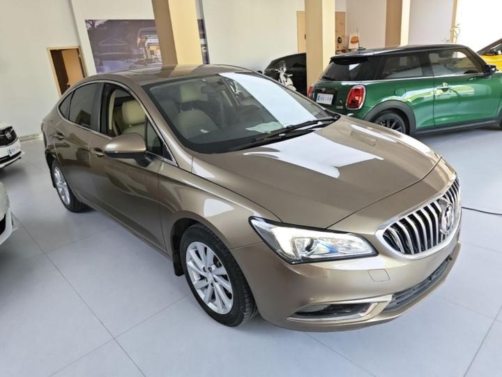 Verano 2015 Sedan 15S AT Progressive photo 3