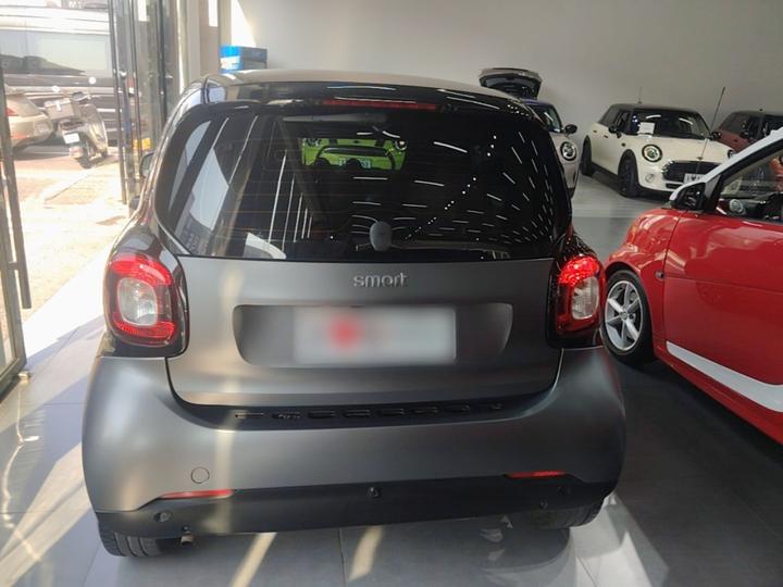 fortwo 2019 0.9T 66 Coupe China VI photo 3