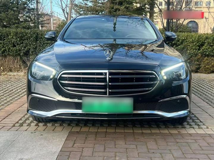 E-Class EV 2023 E 350 e L PHEV photo 2