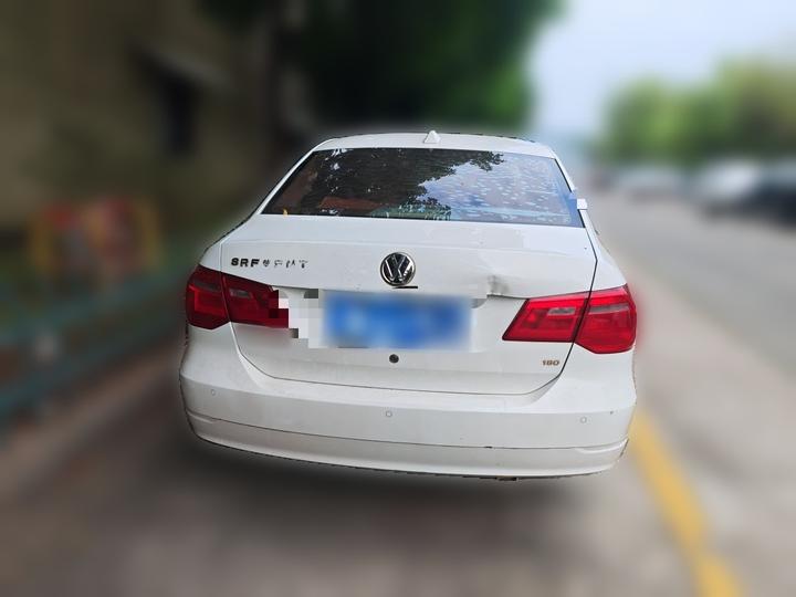 2015 1.6L MT Comfort photo 3