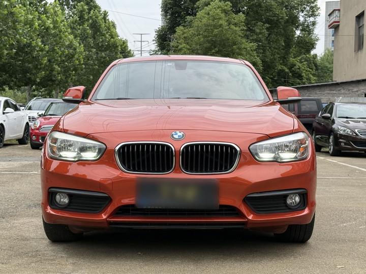 1 Series Imported 2015 118i Leading photo 3