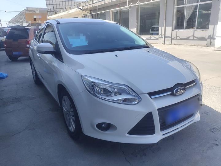 Focus 2012 Hatchback 1.6L AT Comfort photo 3