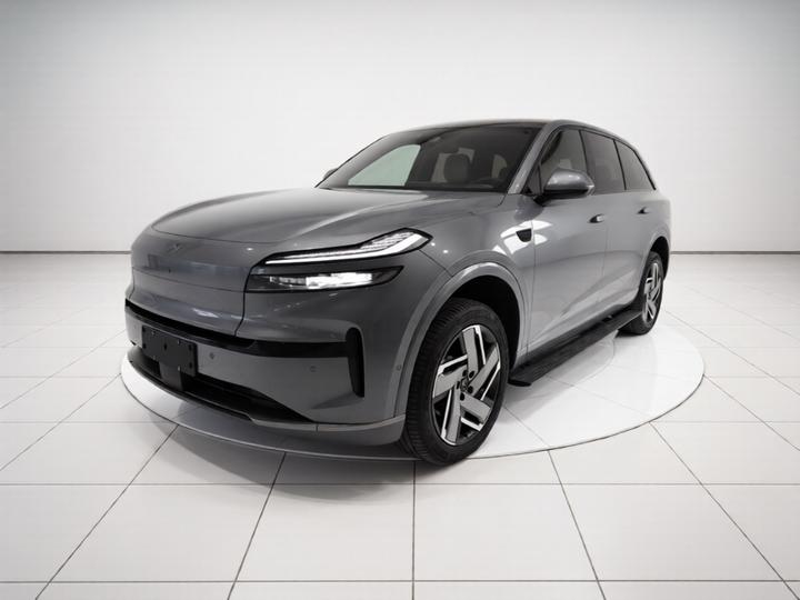 L90 2025 Max 6-Seater 60
