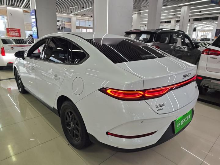Qin PLUS 2025 DM-i ADAS 55KM Leading photo 4