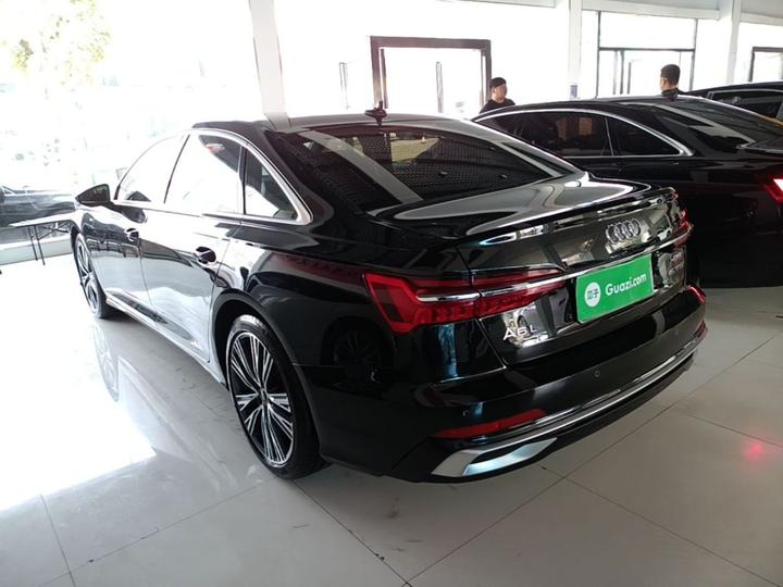 A6L 2025 45 TFSI Dynamic + photo 4