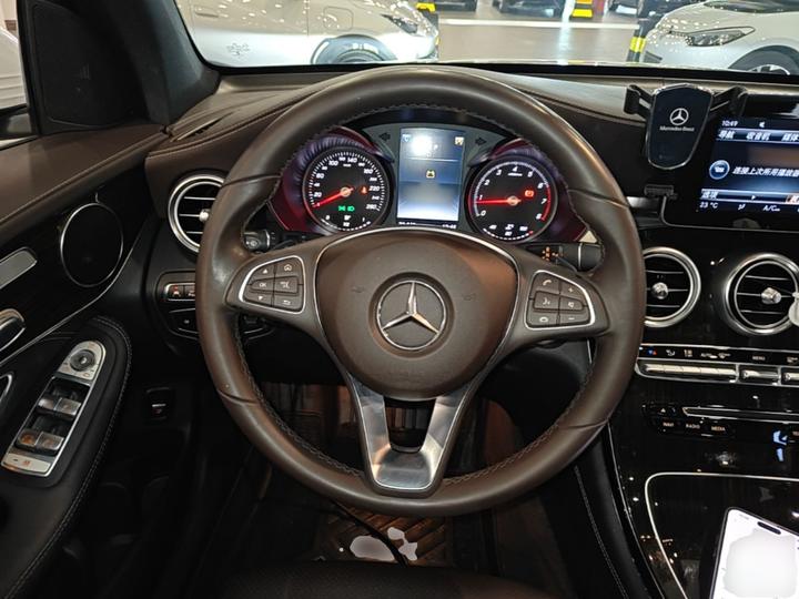 GLC 2017 GLC 260 4MATIC Luxury photo 7