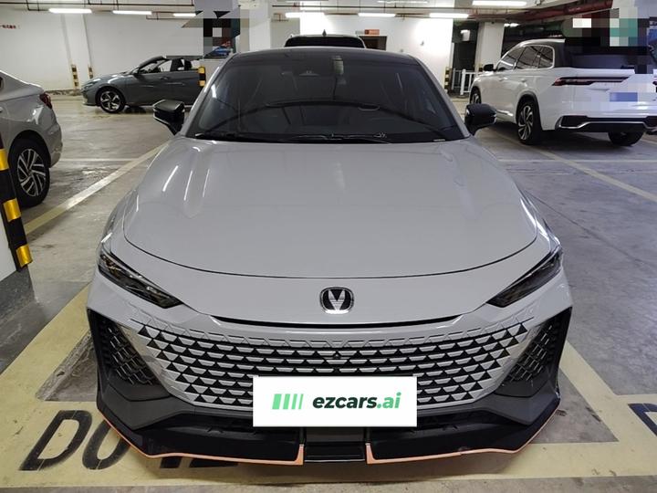 UNI-V 2022 2.0T photo 2