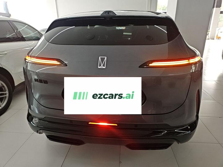 07 2026 Ultra EV AWD photo 5