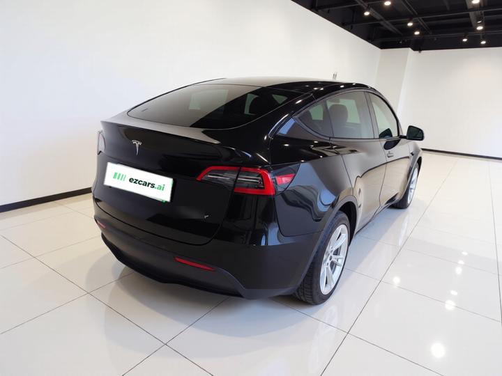 Model Y 2022 RWD photo 4