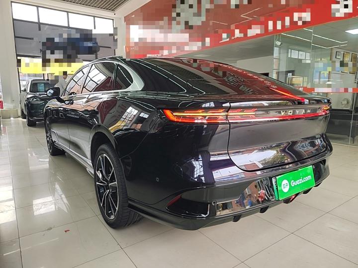 Voyah Passion 2024 PHEV AWD Extended Range Flagship photo 4