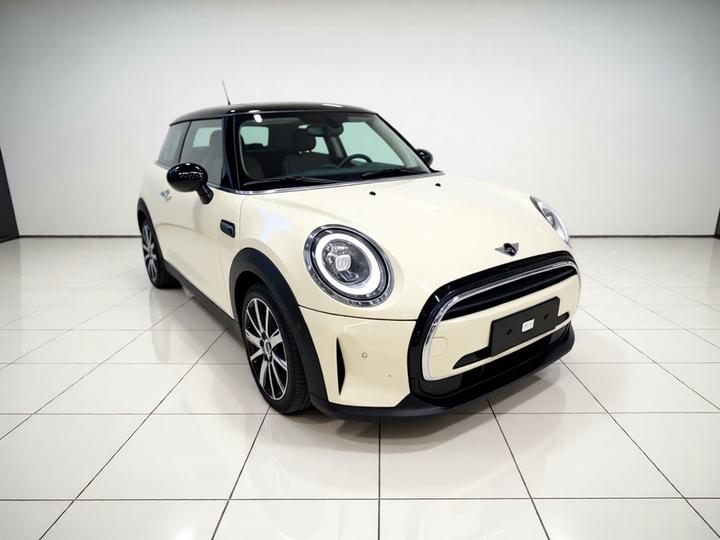 2022 1.5T COOPER photo 3