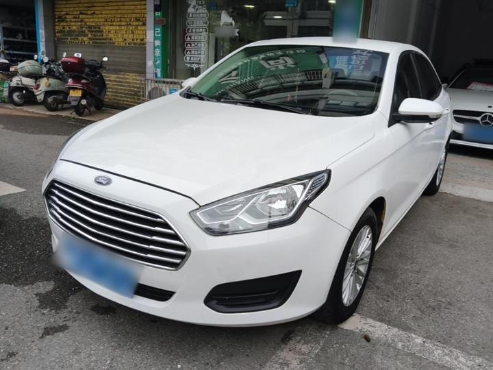 Escort 2017 Facelift 1.5L MT Comfort