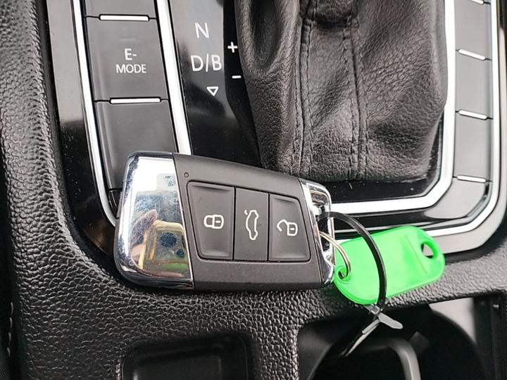 Magotan GTE PHEV 2022 GTE Luxury photo 8