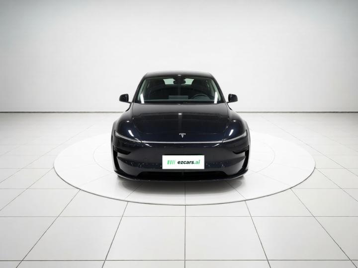 Model Y 2025 RWD photo 2