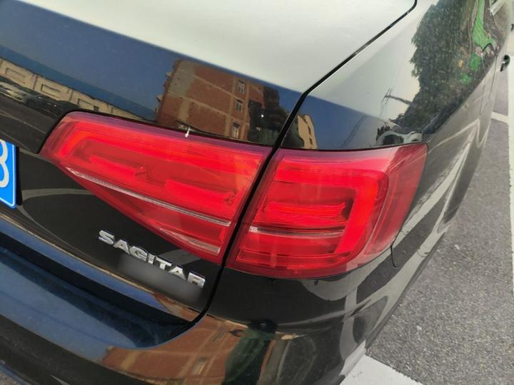 Sagitar 2016 230TSI 25 Anniversary Edition photo 7