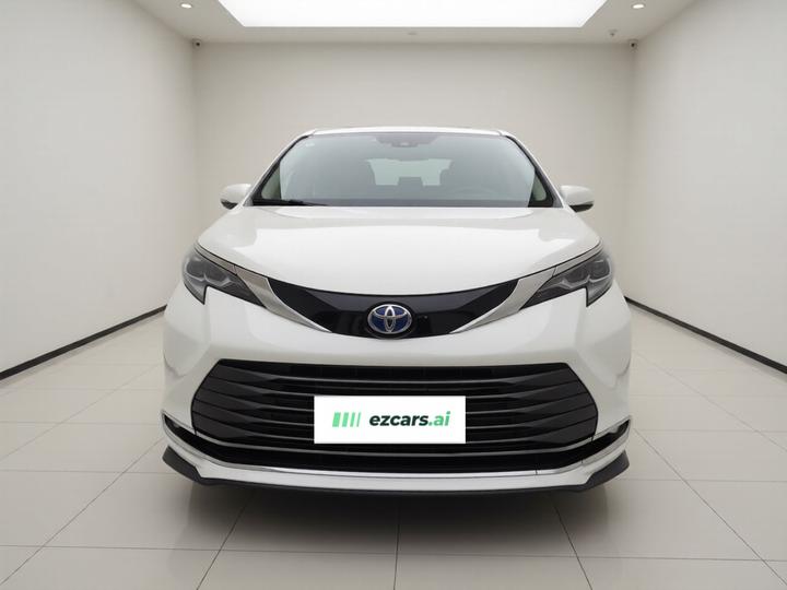 Sienna 2021 2.5L Hybrid Luxury photo 2