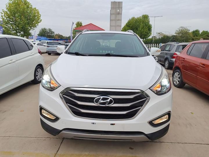 ix35 2015 2.0L AT RWD Smart IV photo 2