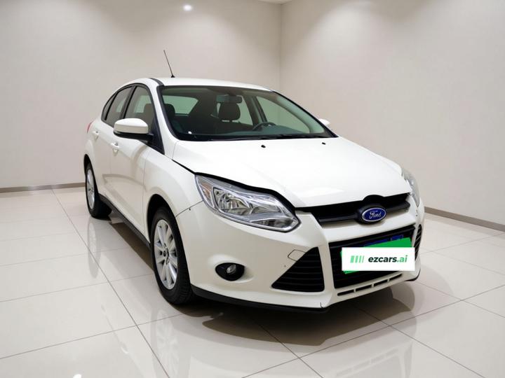 Focus 2012 Hatchback 1.6L AT Comfort photo 3