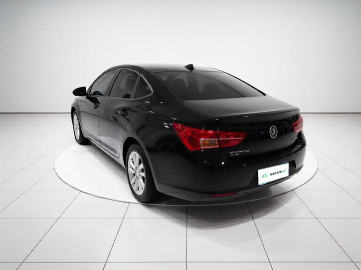 Verano 2015 Sedan 15S AT Progressive photo 4