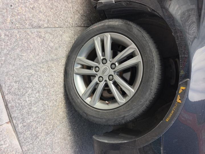 Emgrand 2017 Sedan 1.5L MT photo 8