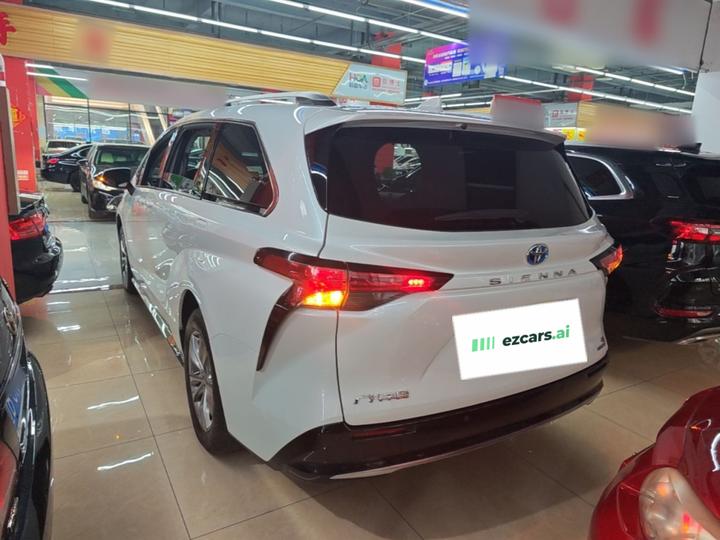 Sienna 2023 2.5L Hybrid Comfort photo 4