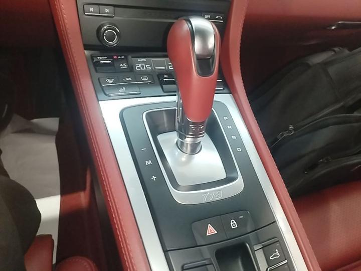 718 2022 Boxster 2.0T photo 5