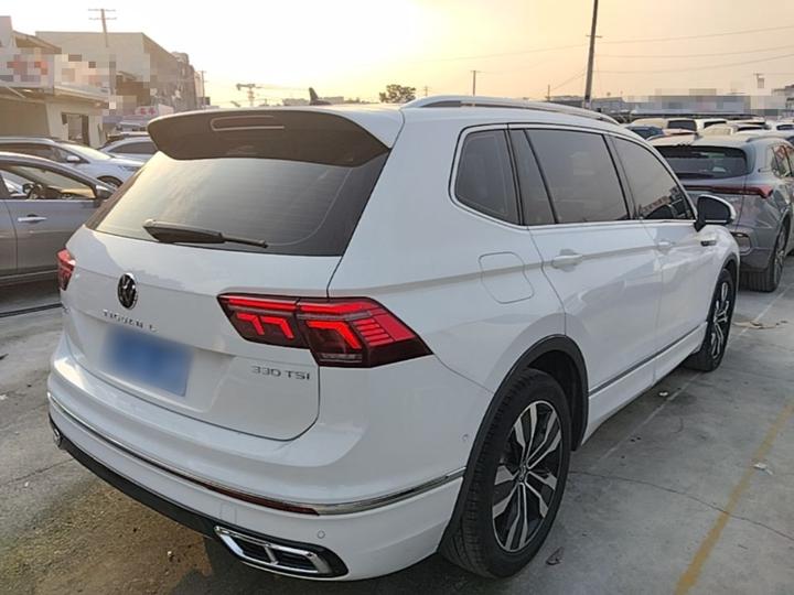 Tiguan L 2022 330TSI AT RWD R-Line photo 6