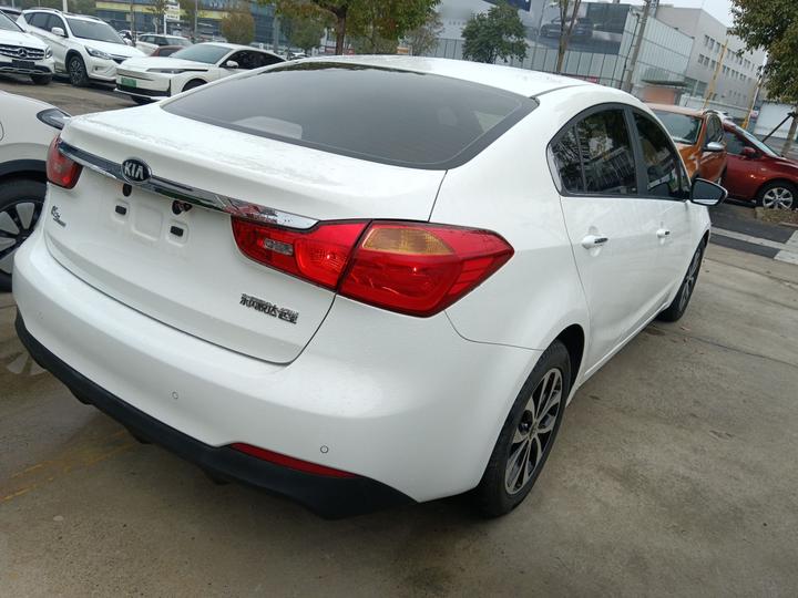 K3 2015 1.6L AT GLS photo 4