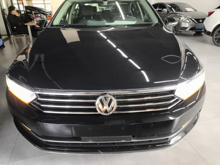 Magotan 2019 330TSI DSG Luxury China VI photo 2