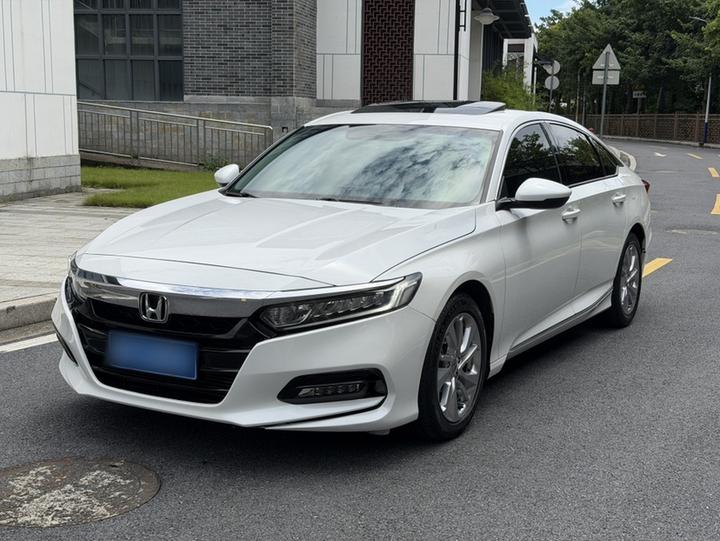Accord 2018 260TURBO Elite China VI