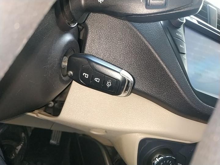 Escort 2017 Facelift 1.5L AT Comfort photo 8