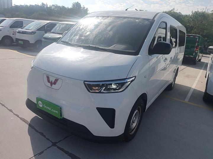 Wuling 2024 300km Comfort Bus 75kW