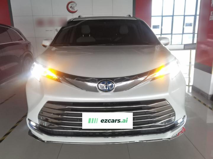 Sienna 2023 2.5L Hybrid Comfort photo 2