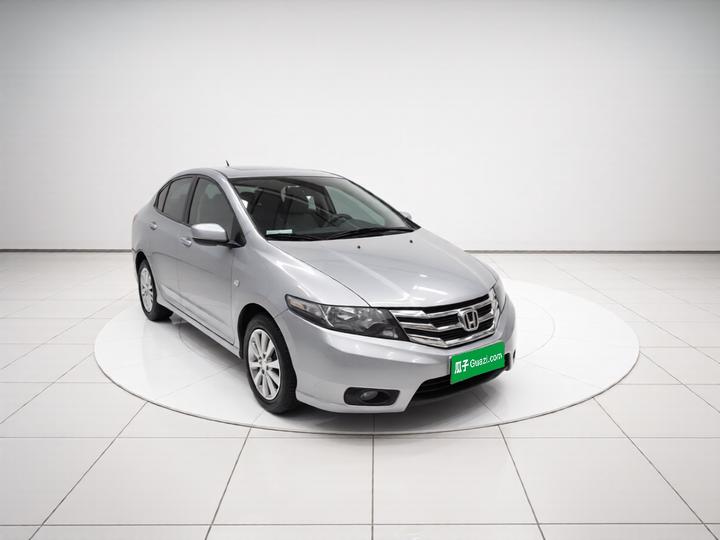 Classic 2014 1.5L MT Elite photo 3