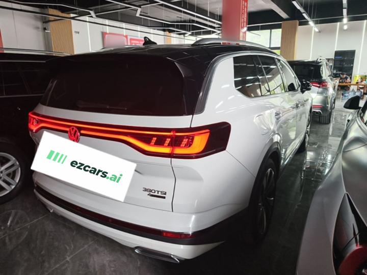 2022 380TSI AWD Flagship 6-Seater photo 4